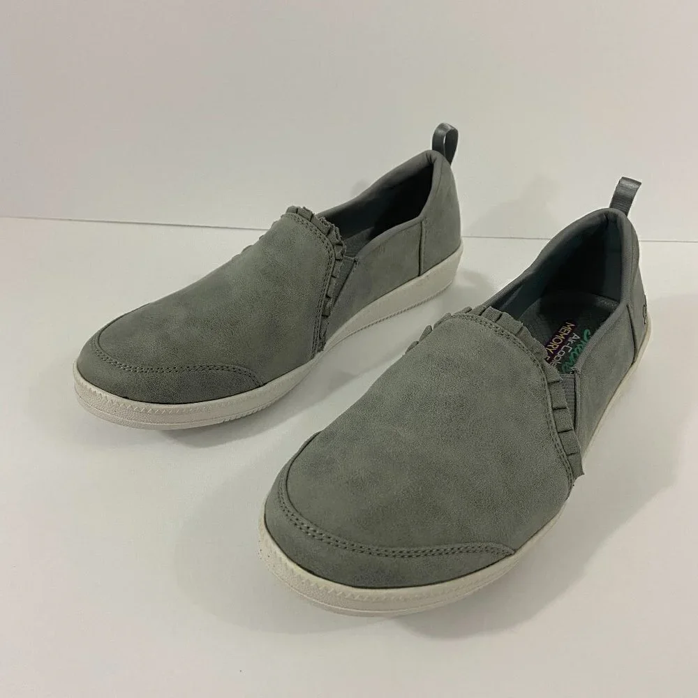 Skechers Women's Slip-on Classic Fit Shoes Air Cooled Memory Foam Grey Size 9